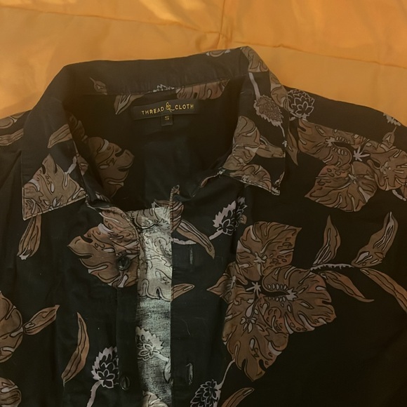 Vintage floral button up collared shirt, size S-M - Picture 2 of 3